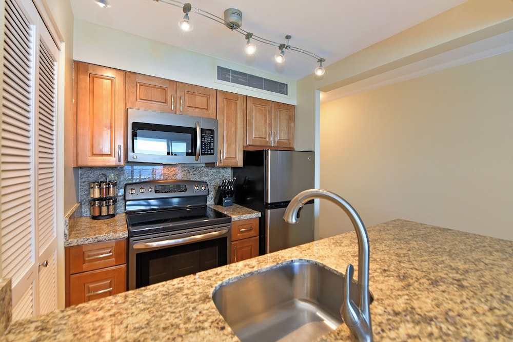 Mahana Resort #813 Studio condo by RedAwning - photo 10