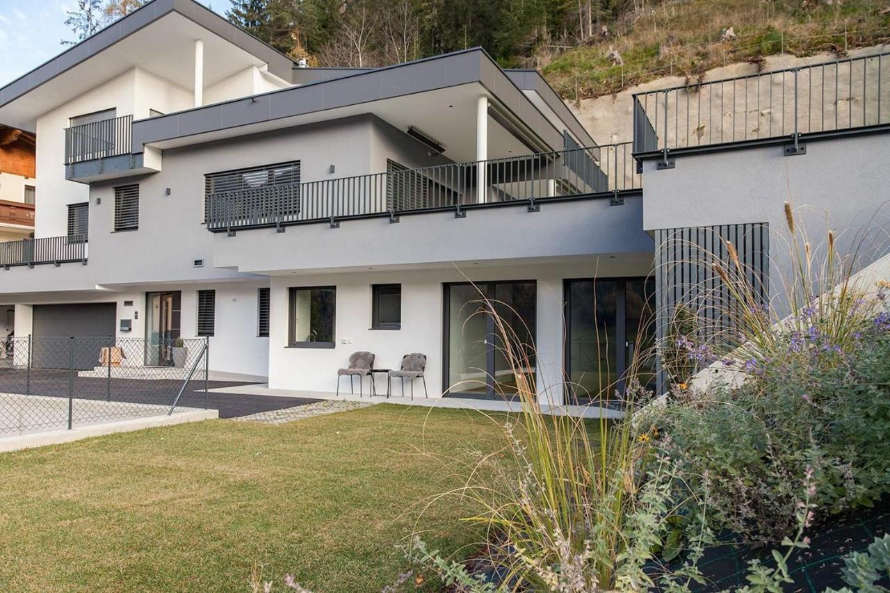 Apartment Serles Neustift im Stubaital — 4-Star Luxury Hotel in Neustift Im Stubaital, Austria