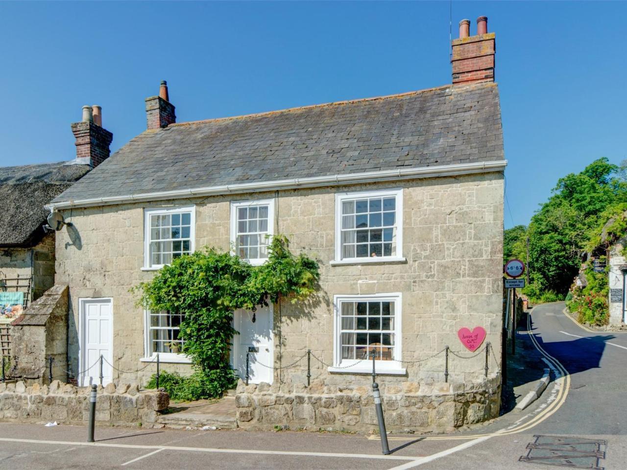 4 Bed in Godshill IC034 — hotel in Godshill