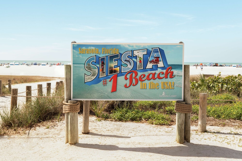 Spark by Hilton Sarasota Siesta Key Gateway - photo 18