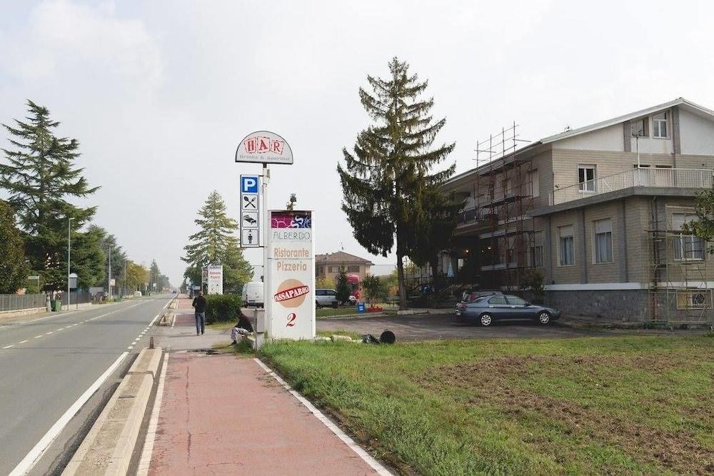 Passaparola Due - carbon neutral hotel in Basaluzzo
