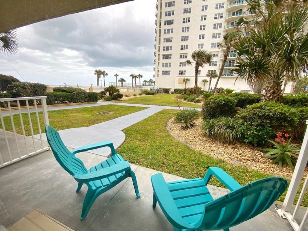 Castaways Resort Studios - photo 11