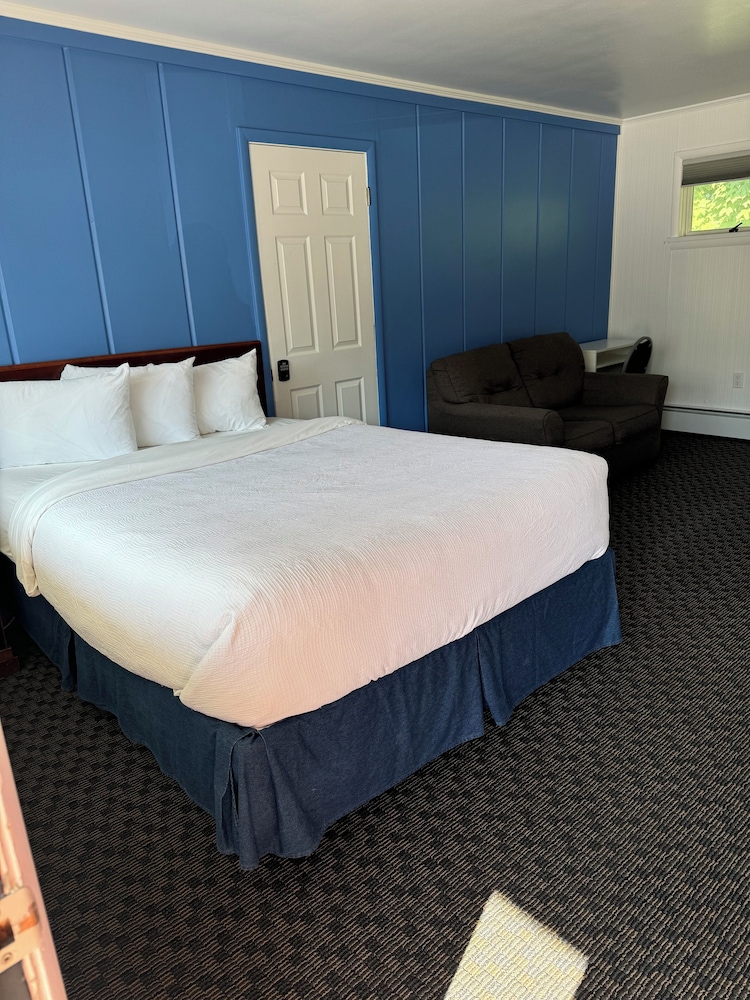 Grand Traverse Motel - photo 31