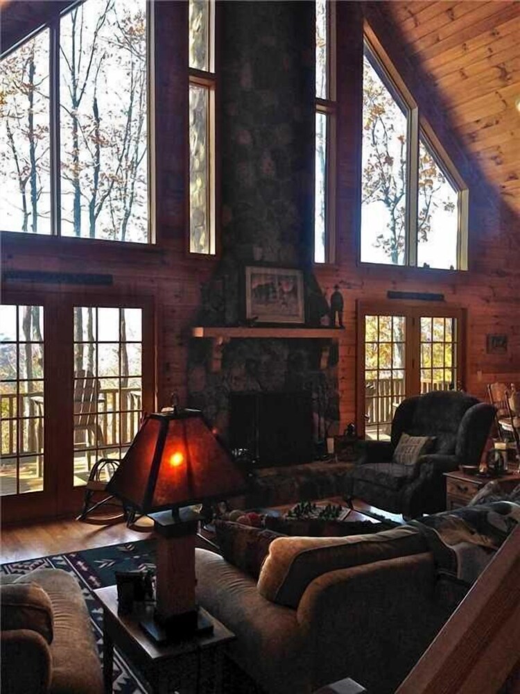 Sunset Ridge by Leatherwood Mountains Resort in Ferguson, United States