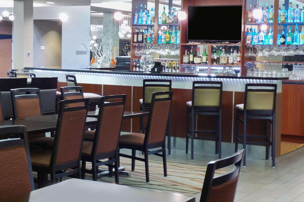 Radisson Hotel Akron Fairlawn - photo 22