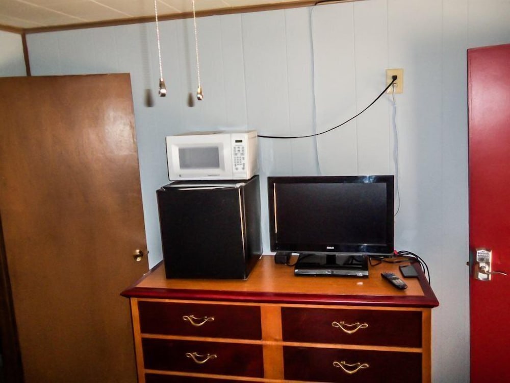 The Gold Pan Motel - photo 21