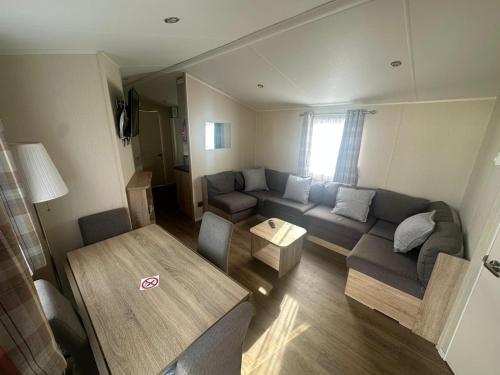 4 Bed 10 Berth Caravan Seawick Holiday Park 20674104 — Saint Osyth