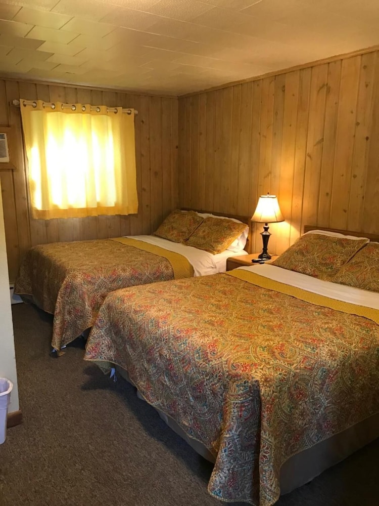 Royal Motel — hotel in Ironwood
