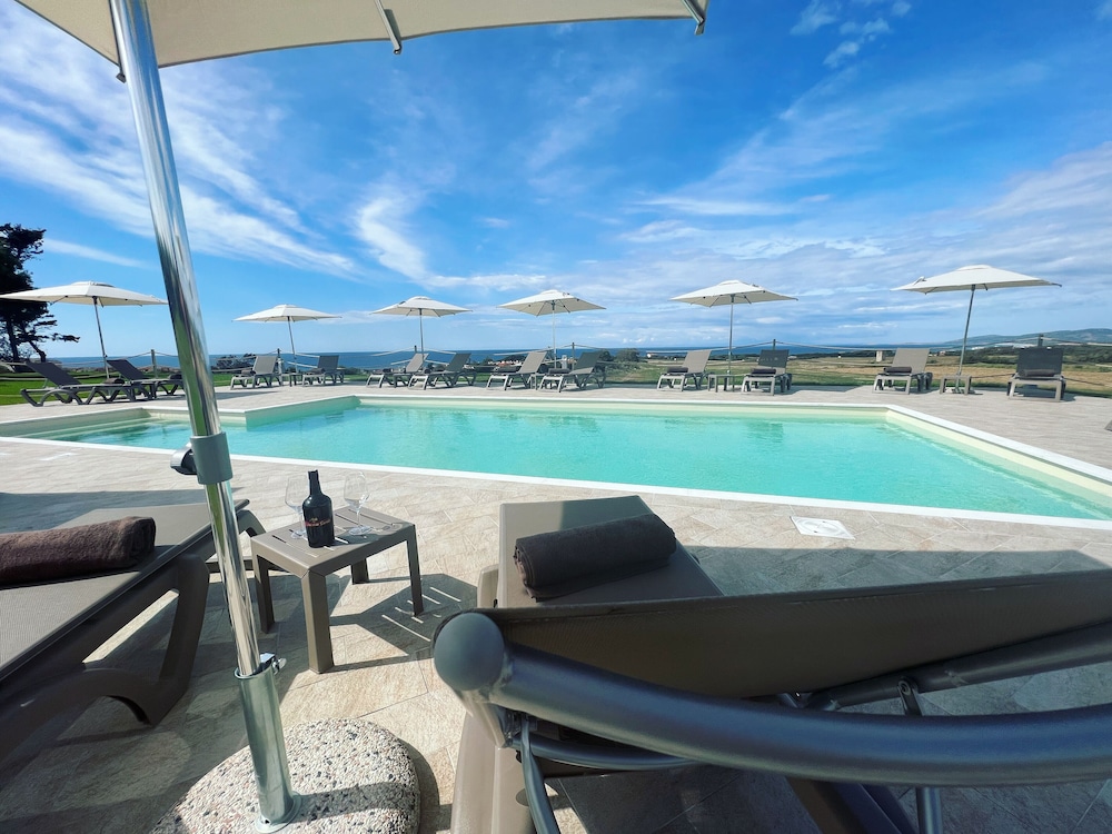 La Casa di Spinosella Agriturismo — 4-Star Luxury Hotel in Valledoria, Italy