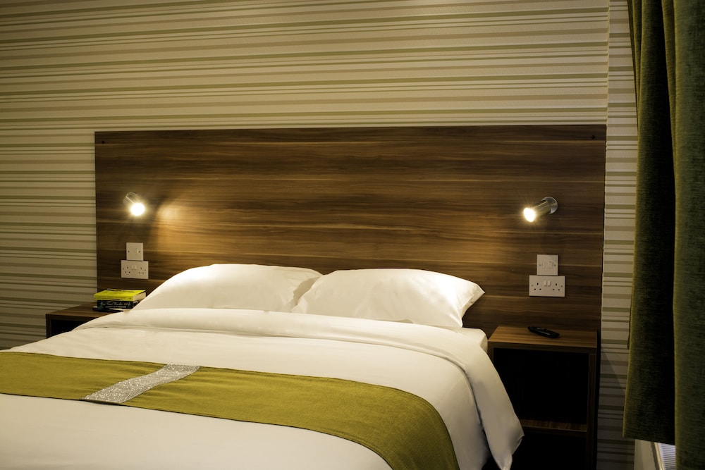 Helix Hotel - carbon neutral hotel in Grangemouth
