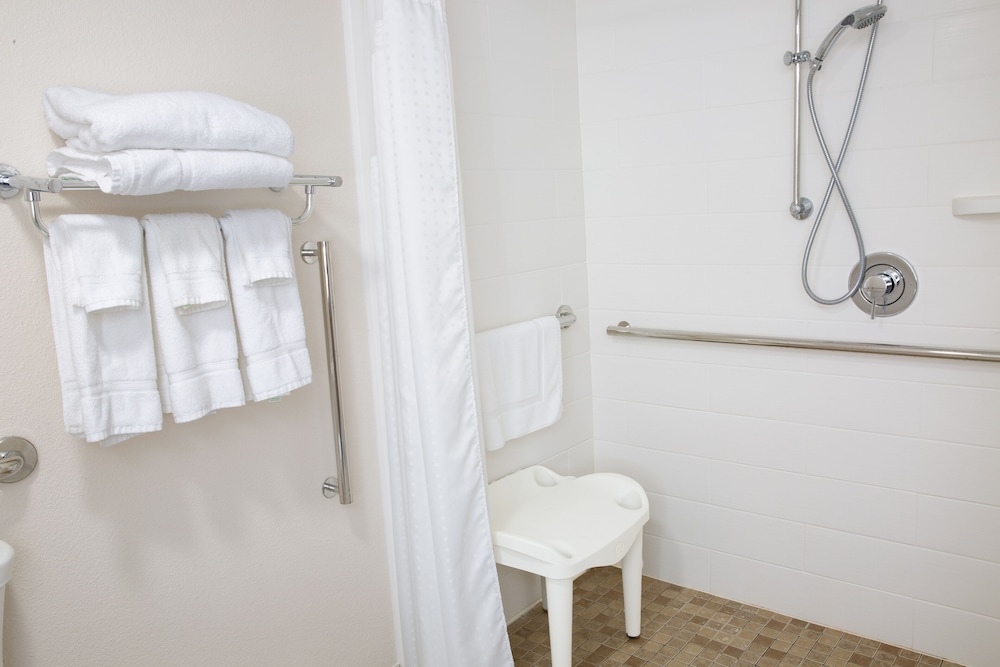 Holiday Inn Express & Suites Dayton Huber Heights by IHG - photo 23