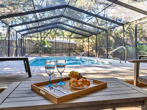 Sea Thyme private pool sleeps 6 - last minute hotel in Unknown City