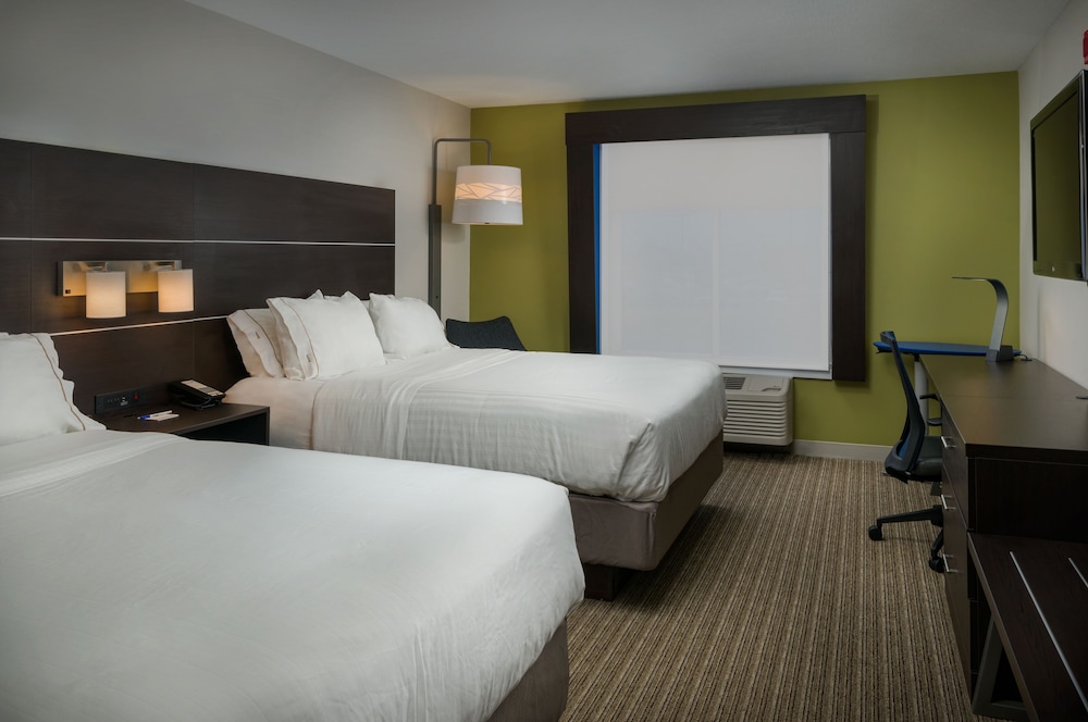 Holiday Inn Express & Suites Lawrence by IHG - photo 6