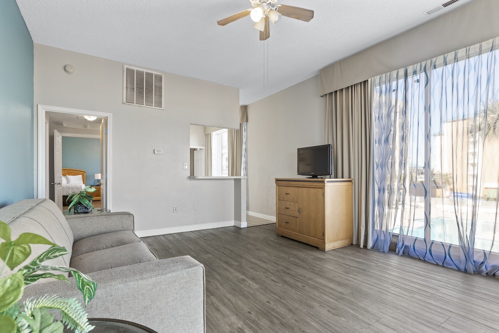 Ocean Crest Inn and Suites - photo 40