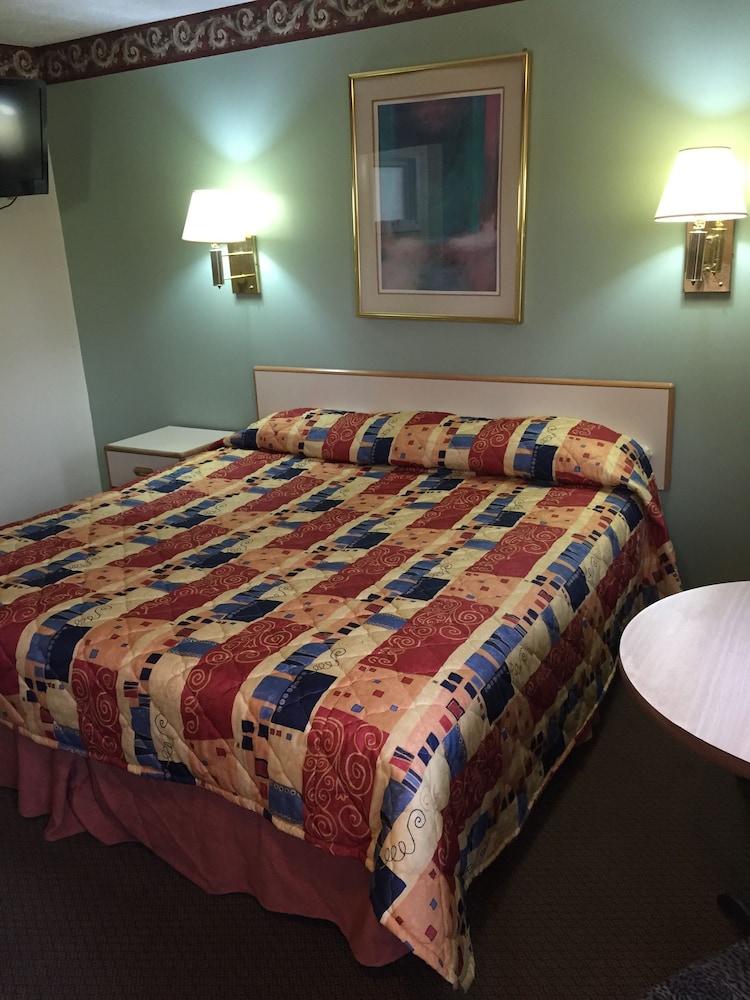 Double A Motel - carbon neutral hotel in Fremont