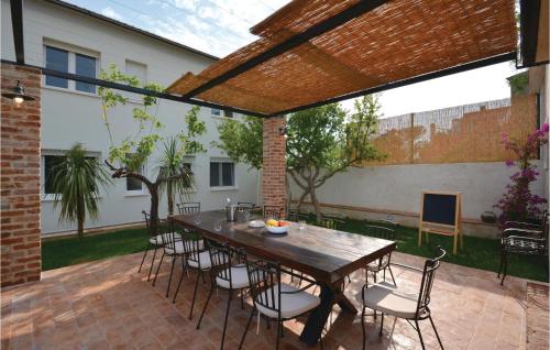 Gorgeous Home In Split — Split — photo 3