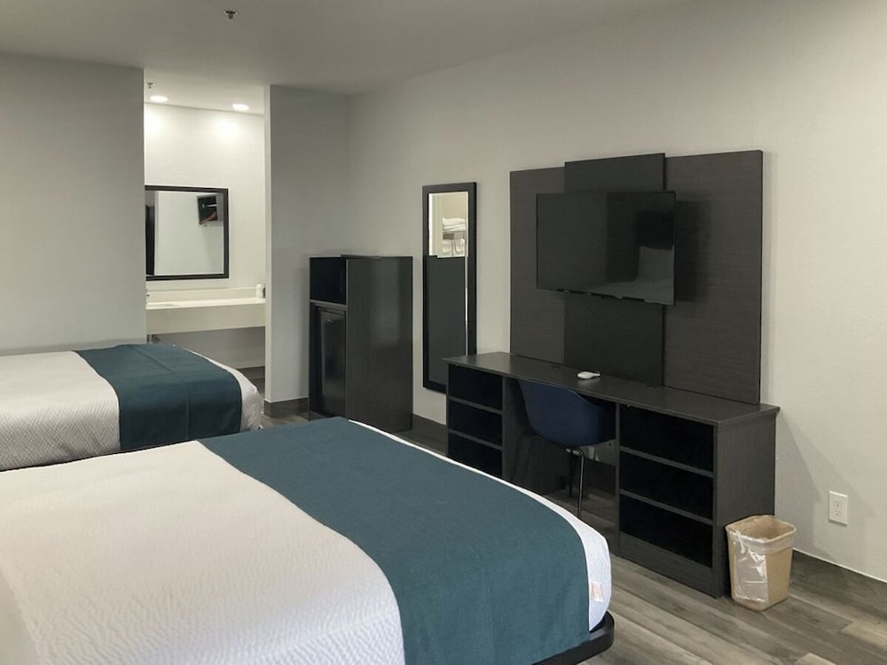Studio 6 Suites Brenham TX - photo 7