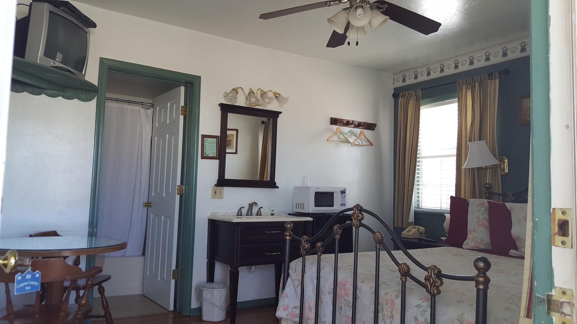 Canyon Country Inn - photo 17