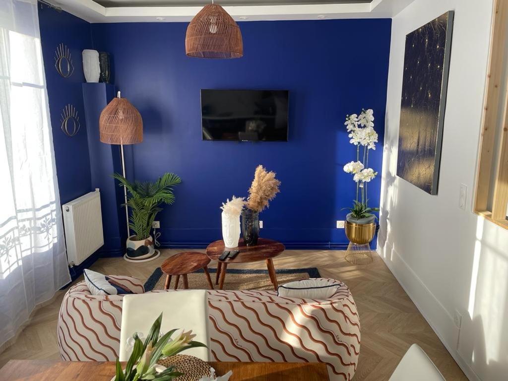 L'amazonie Lovely Apartment Near To the Train Station And Orly Airport — 4-Star Luxury Hotel in Juvisy-Sur-Orge, France
