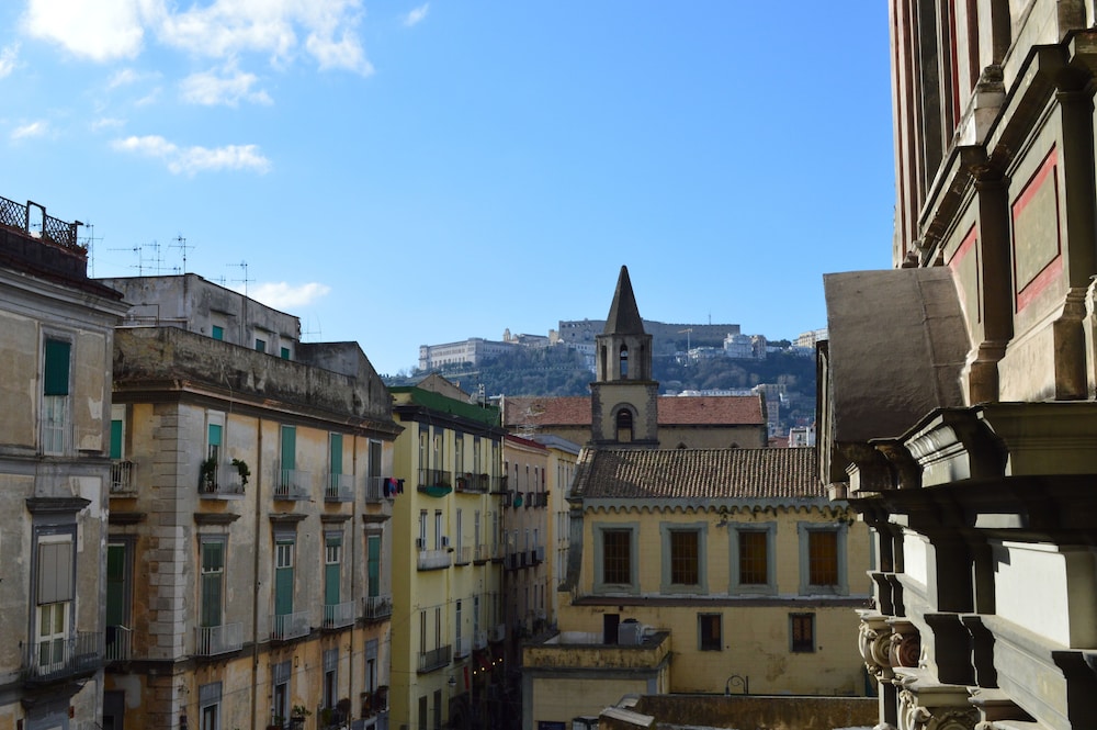 Hotel Neapolis - carbon neutral hotel in Naples