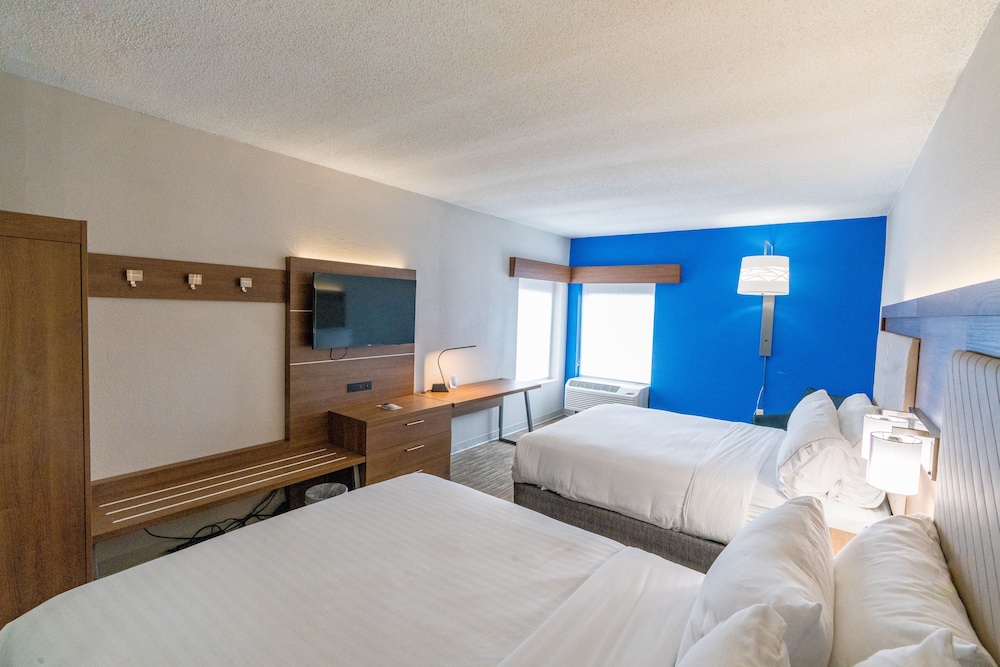 Holiday Inn Express & Suites Nashville Brentwood I 65 by IHG - photo 11