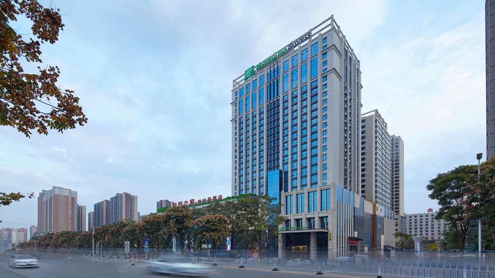 Holiday Inn Express Baoji City Centre by IHG in Baoji, People's Republic of China