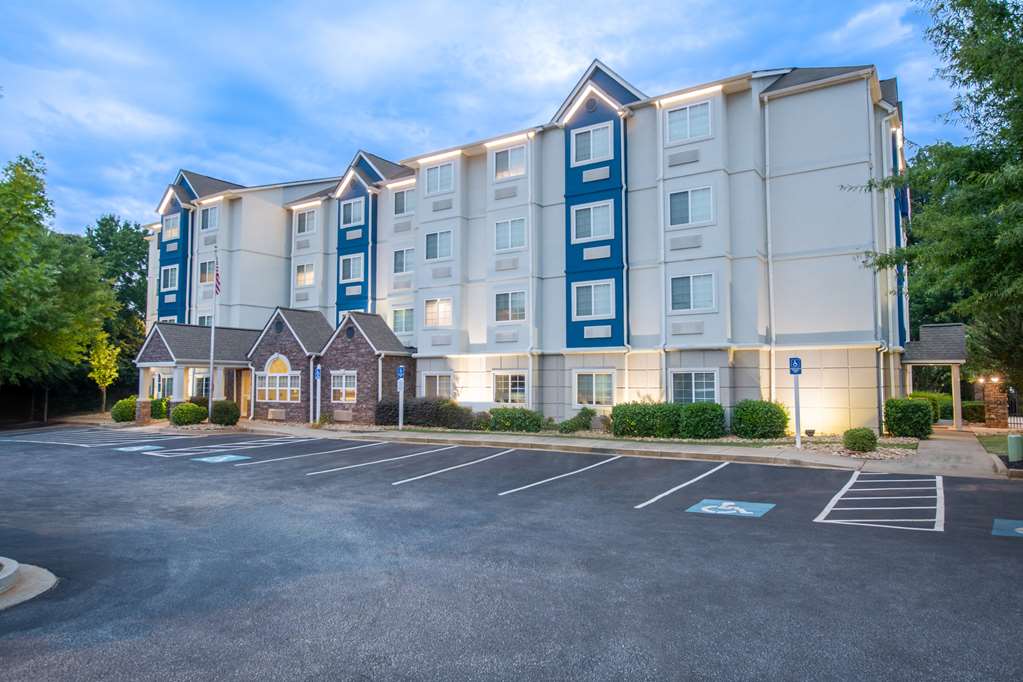 Microtel Inn & Suites by Wyndham Anderson Clemson - photo 3