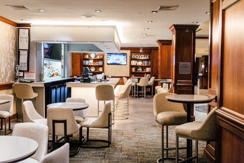 Crowne Plaza Knoxville Downtown University by IHG - photo 32