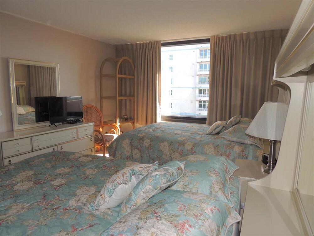 Ocean View Towers #6F - photo 10