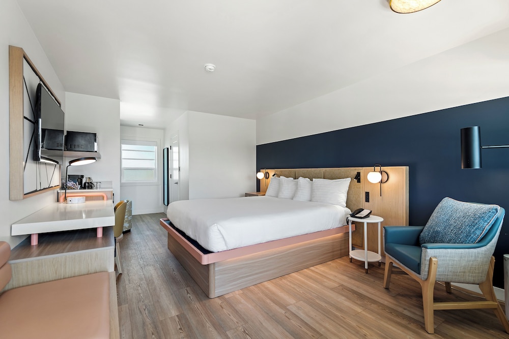 Goodspring Motel — Napa