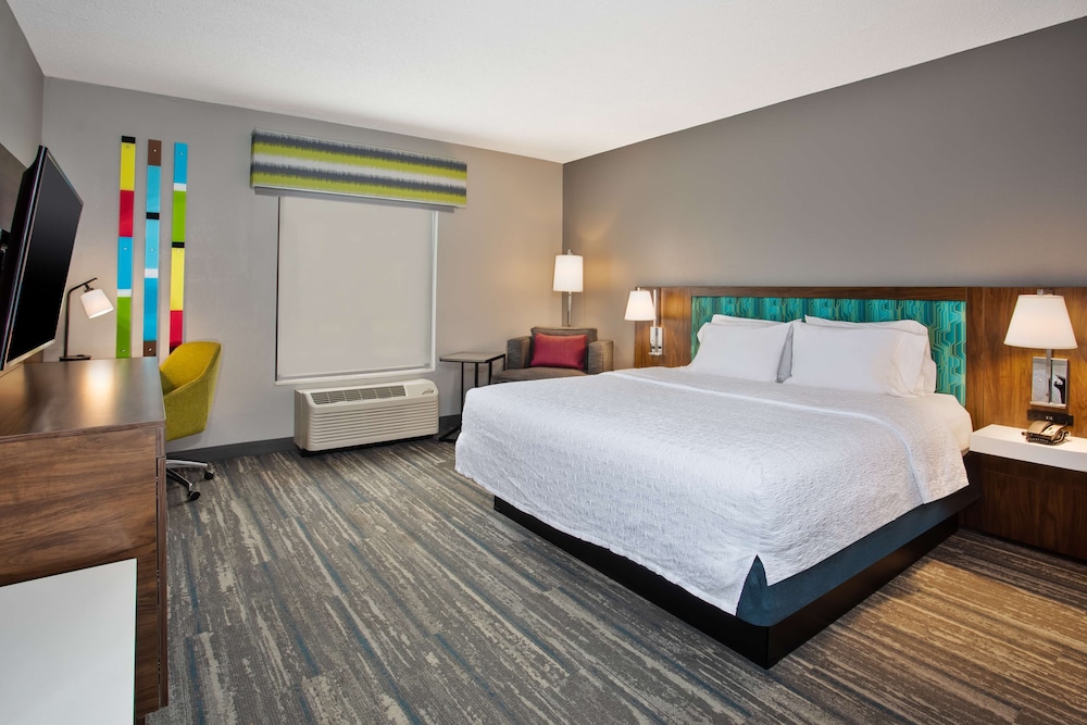 Hampton Inn & Suites Tampa East - photo 7
