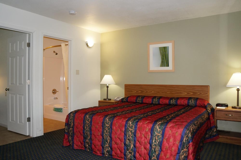 Lake Marina Inn - photo 8
