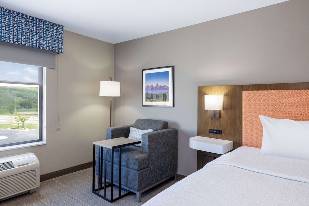 Hampton Inn & Suites Casper - photo 23