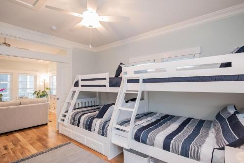 Pier Walker by Oak Island Accommodations - photo 31