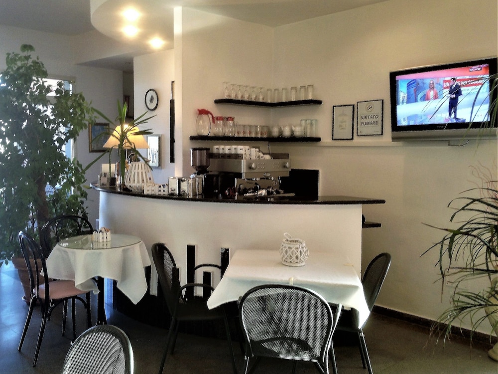 Hotel la Conchiglia — hotel in La Maddalena