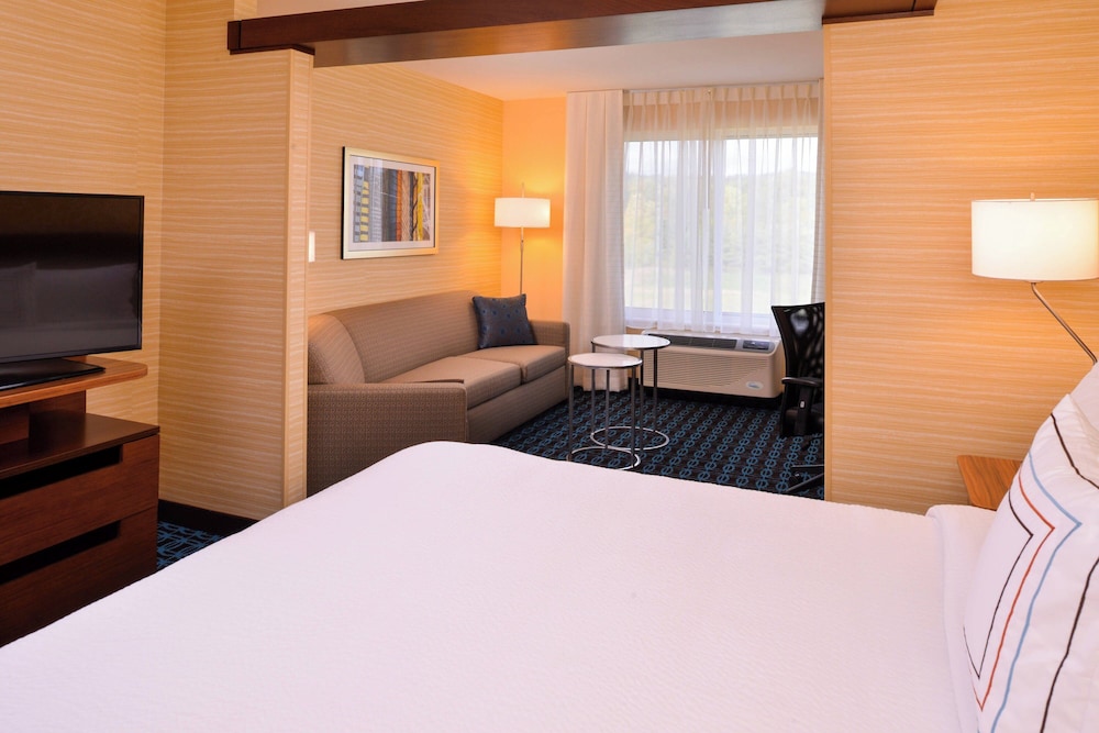 Fairfield by Marriott Inn & Suites Plymouth White Mountains - photo 10