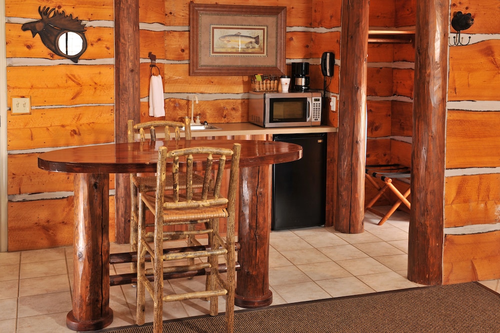 Cedar Creek Hotel Wausau Rothschild - photo 10