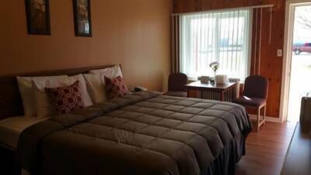 H Motel - photo 9