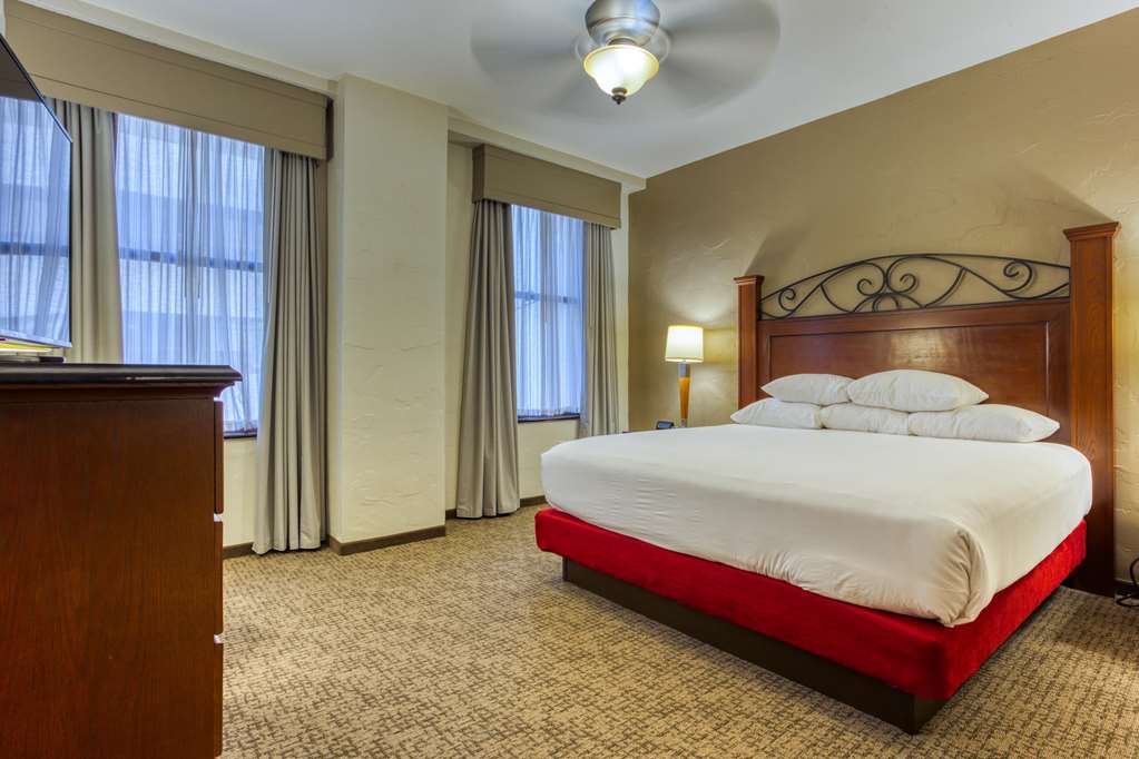 Drury Plaza Hotel San Antonio Riverwalk - photo 78