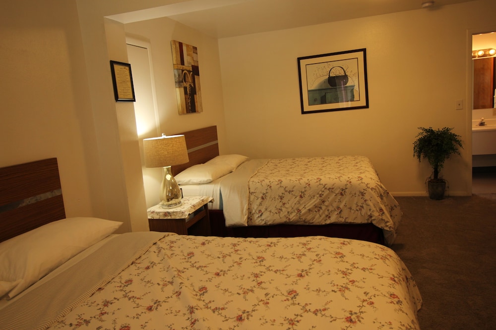 Mariner's Cove Inn - photo 8