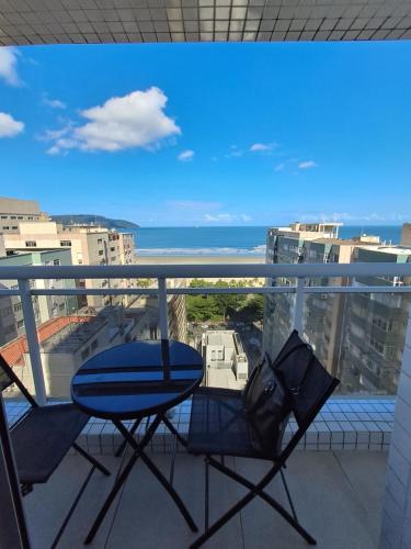 Helbor Stay Santos Pompéia Gonzaga Varanda vista mar in Santos, Brasil