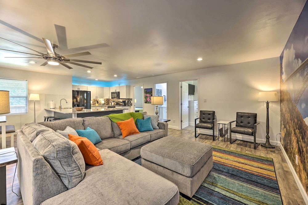 Pet Friendly Digs with Fire Pit and Large Yard in Fayetteville, United States