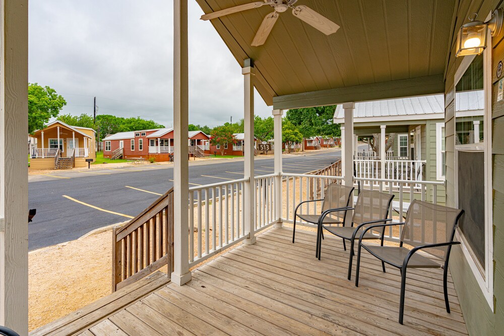Sun Retreats Texas Hill Country - photo 20