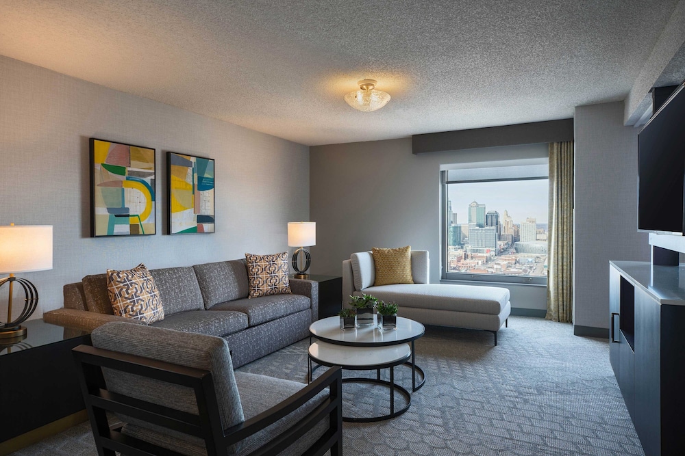Sheraton Kansas City Hotel at Crown Center - photo 25