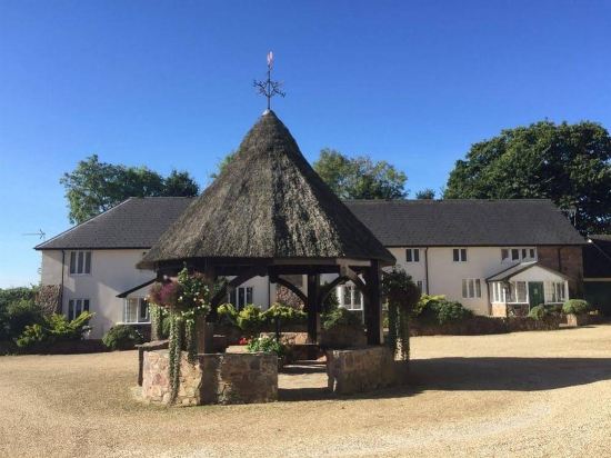 Old Bridwell - carbon neutral hotel in Cullompton
