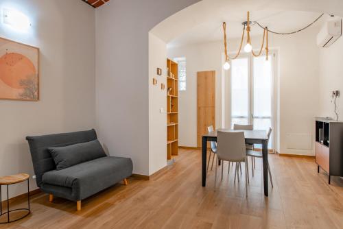Royal Apartment by Toh Solution — 4-Star Luxury Hotel in Turin, Italy