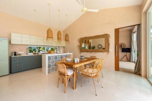 Palm Tree Seaview Villa — 4-Star Luxury Hotel in Koh Samui, Thailand