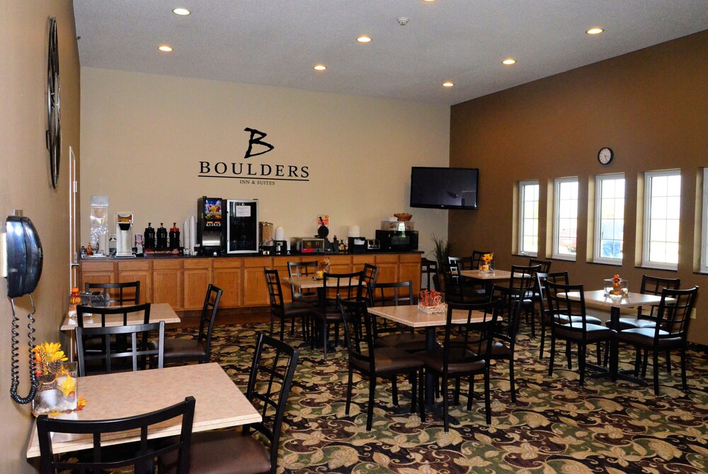 Cobblestone Inn and Suites Lake View - photo 17