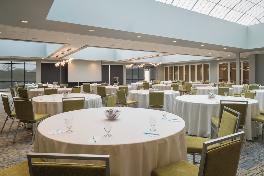 TownePlace Suites by Marriott Chicago Schaumburg - photo 50