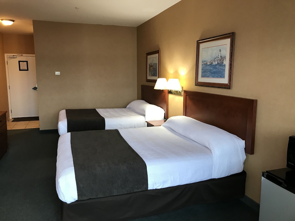 Beach Gardens Resort and Marina — Powell River — photo 5